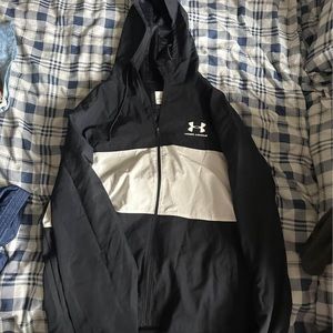 UA jacket size XL